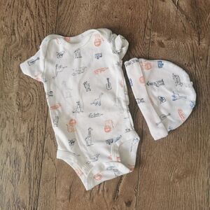 3/$15 Carter's onesie set size NB